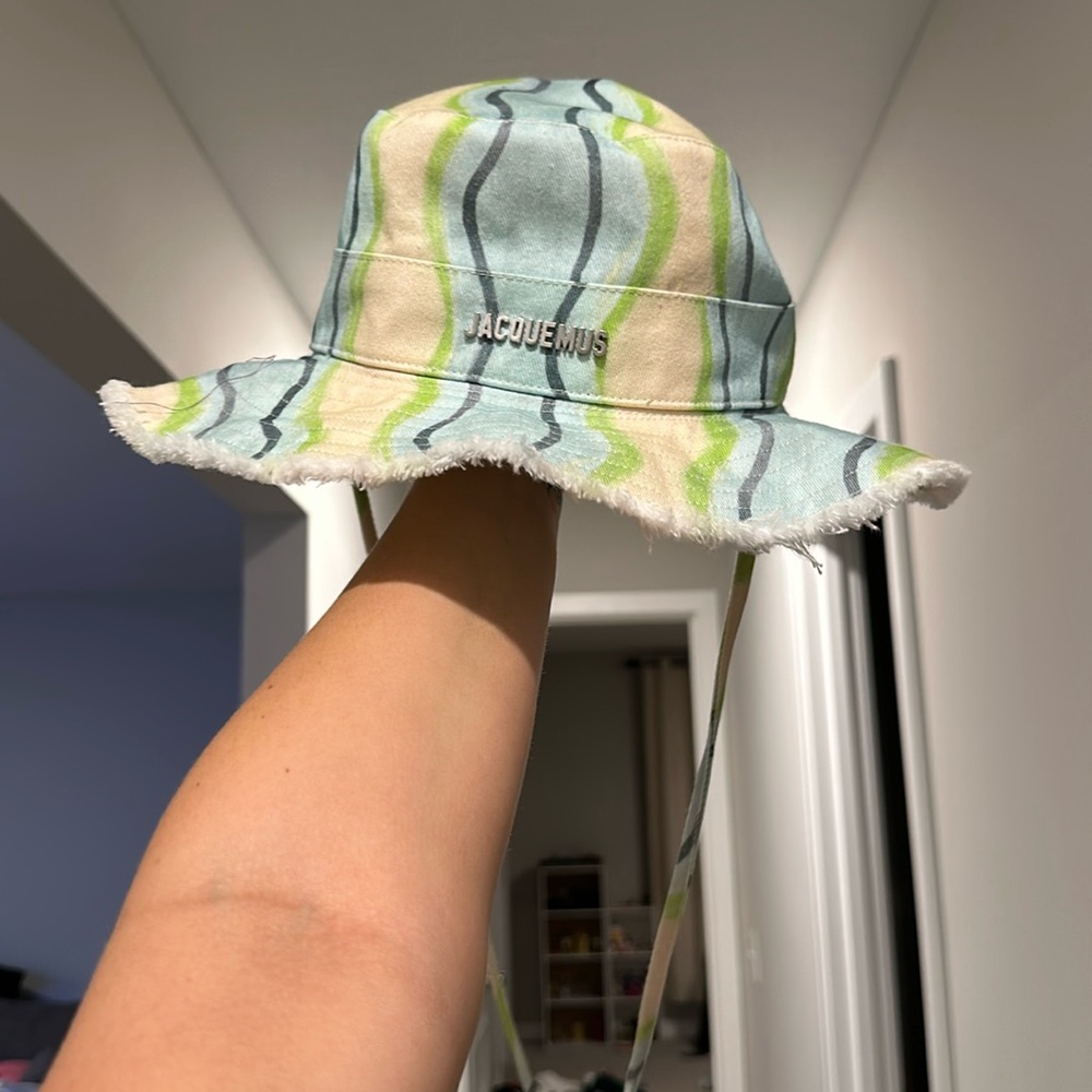 Jacquemus bucket hat unisex size 56